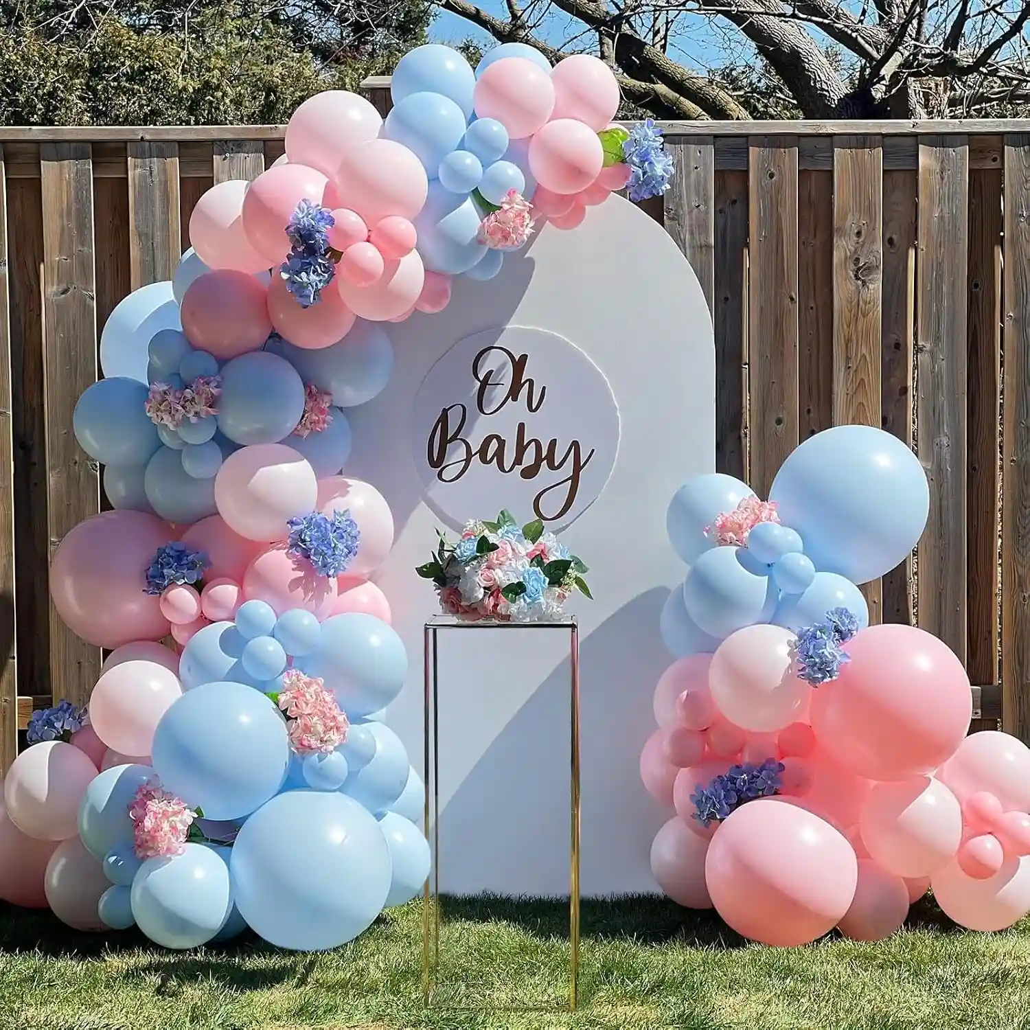 kasarian ay nagpapakita ng balloon arch kit